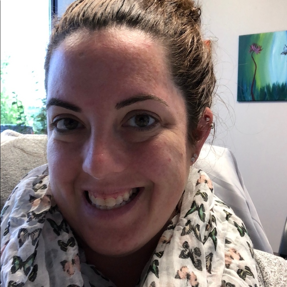 Meet your Posher, Stephanie